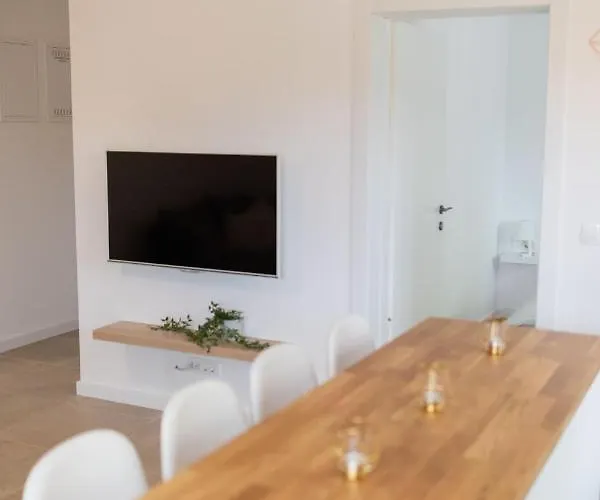 Apartament M *